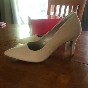 Taupe suede pumps - Size 6.5 (USA)